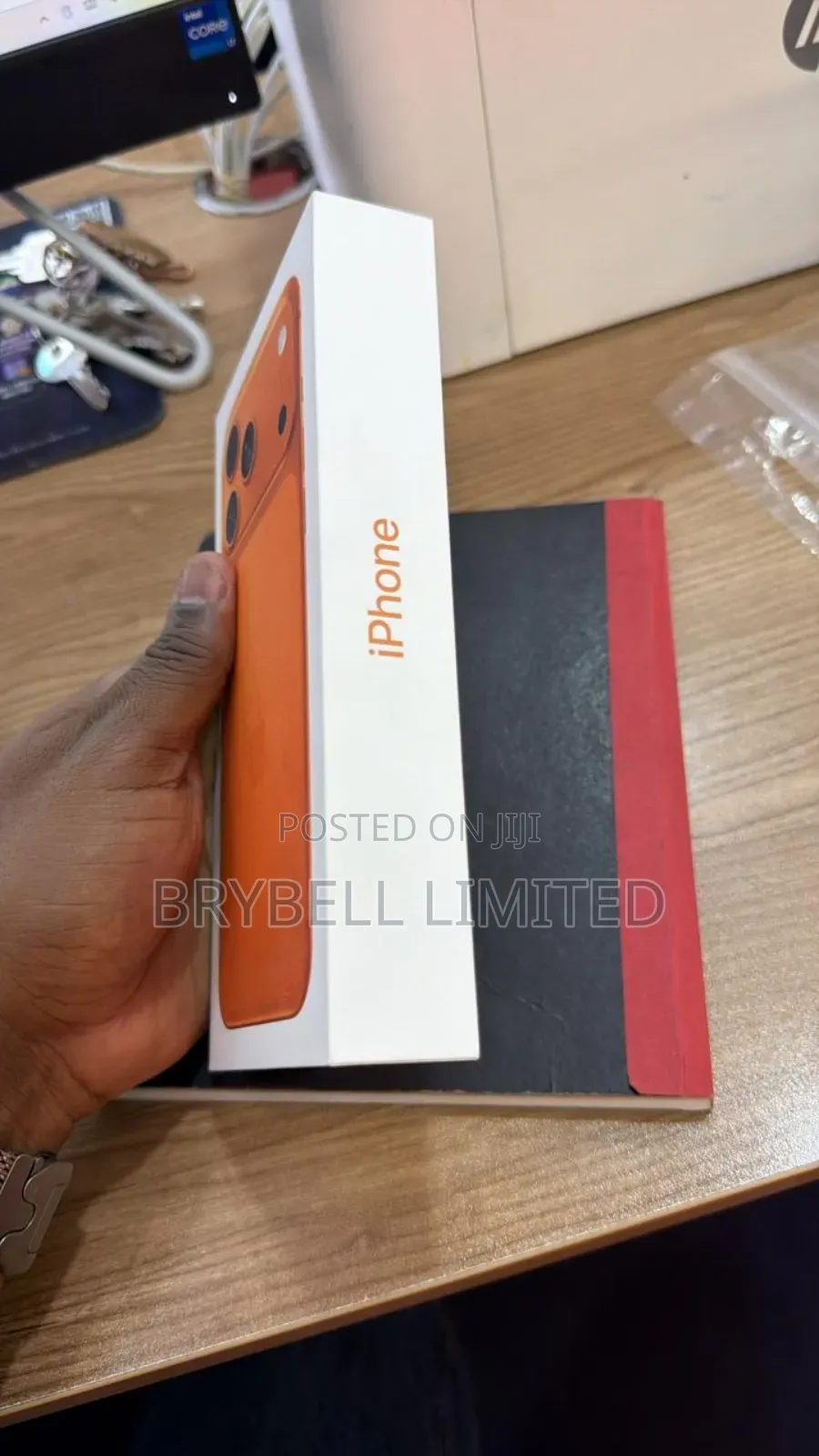 New Apple iPhone 17 Pro Max 256 GB Orange