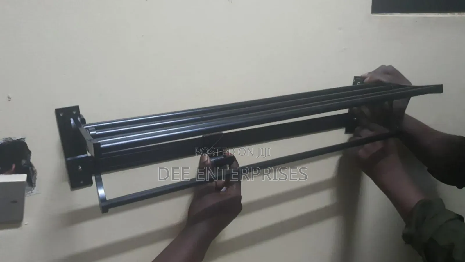 Black Metalic 55cm Bathroom Towels Rack