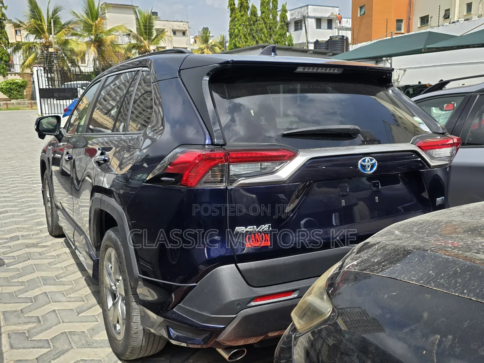 Toyota RAV4 Hybrid 2019 Blue