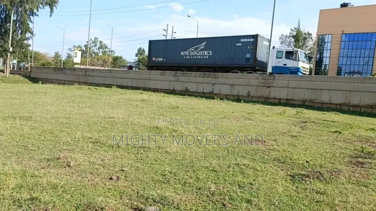 Cargo Trailers for Cross Border Transportation Are Available