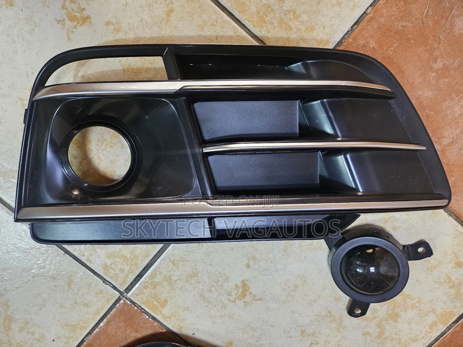 Audi Q5 S Line Vent Grill/Bumper Fog Grill