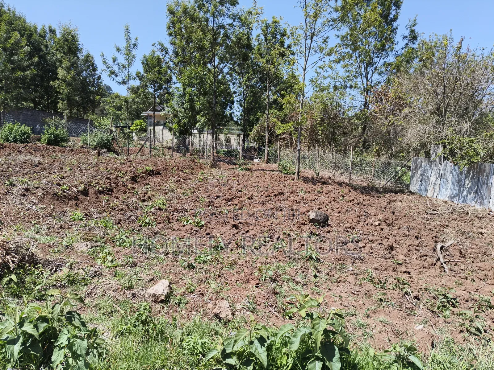 Eighth Acre Plot for Sale in Kerarapon Drive. Red Soil, Near Tarmac