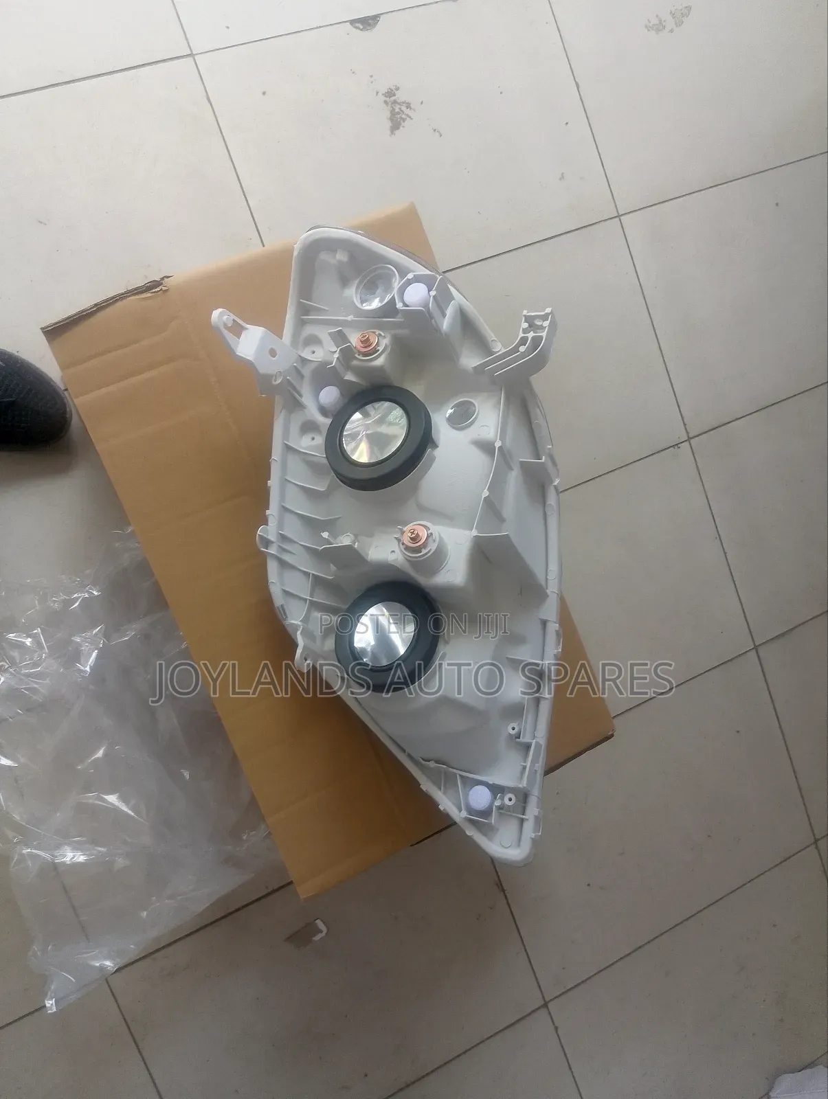 Nze/Fielder 2003 Non Xenon Headlamp