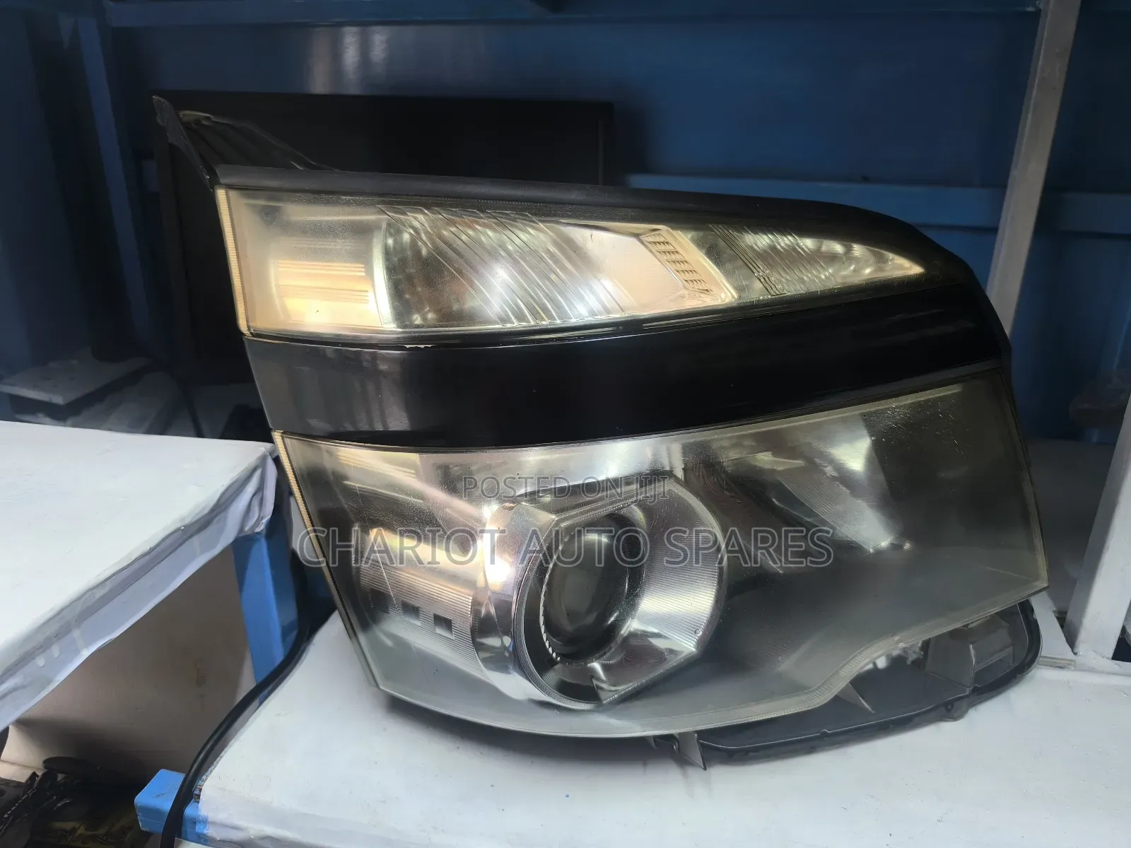 Voxy 2012 Non Xenon Headlights