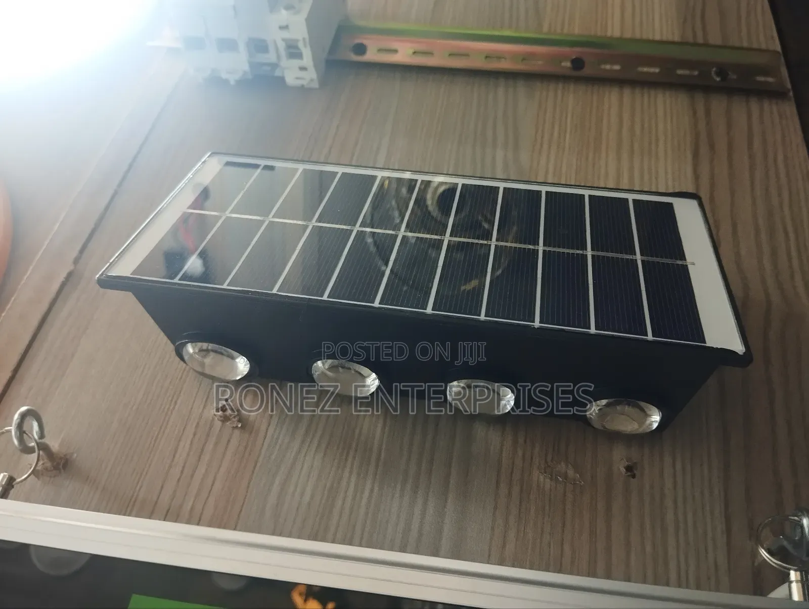 Classic Solar Wall Brackets 4 Eyes
