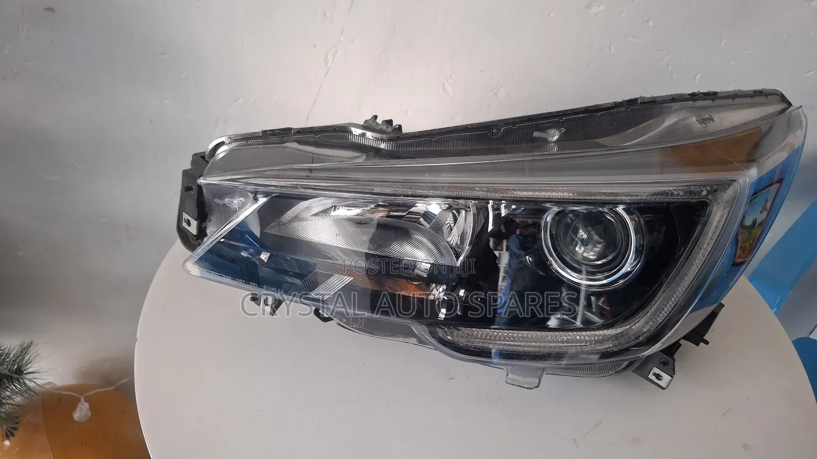 Subaru Legacy B4 (Bs9) Headlight