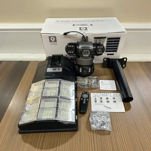 Solar 4g PTZ Street Light Triple Lens Camera With Remote Monitoring