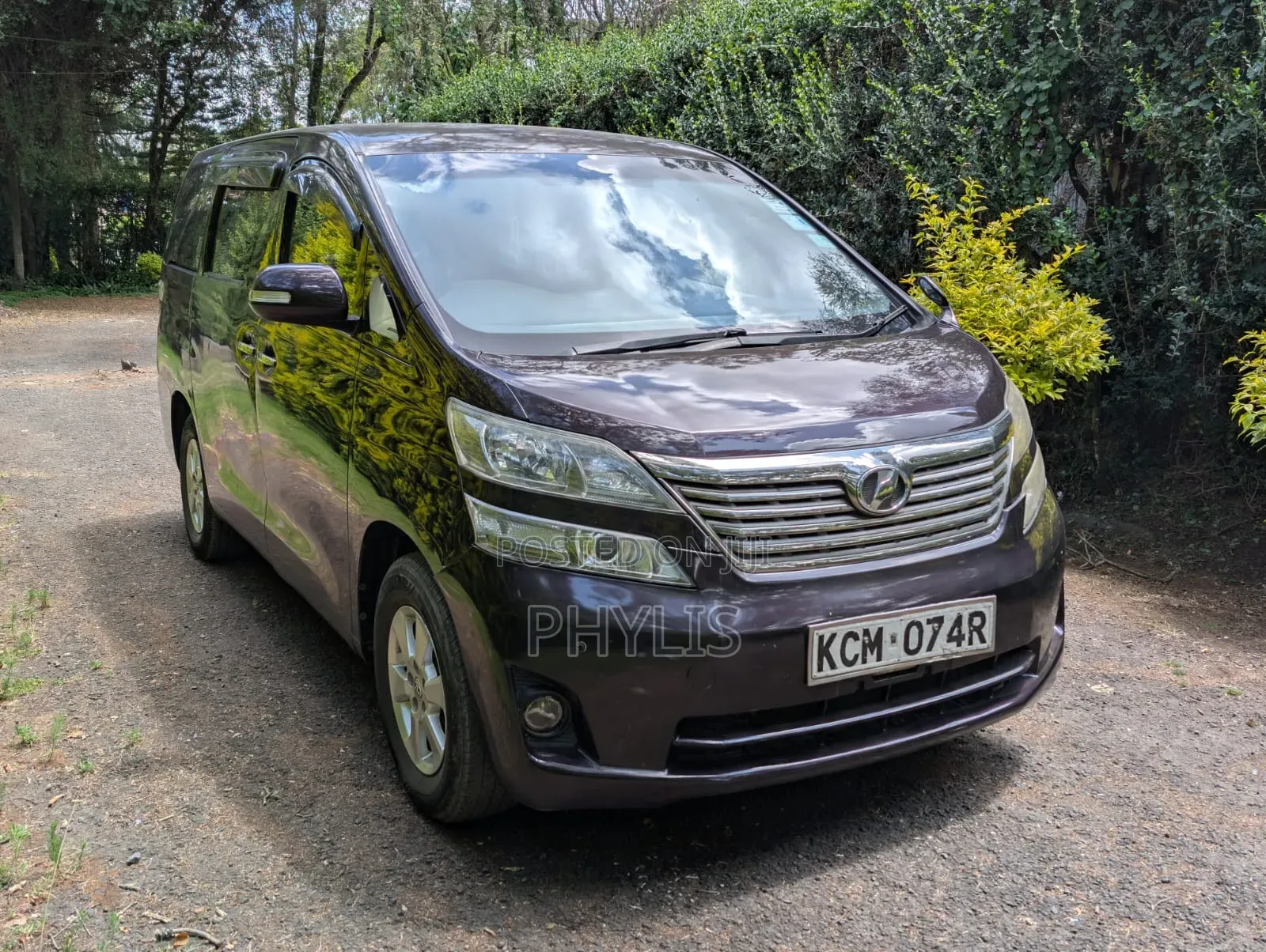 Toyota Vellfire 2010 Burgundy