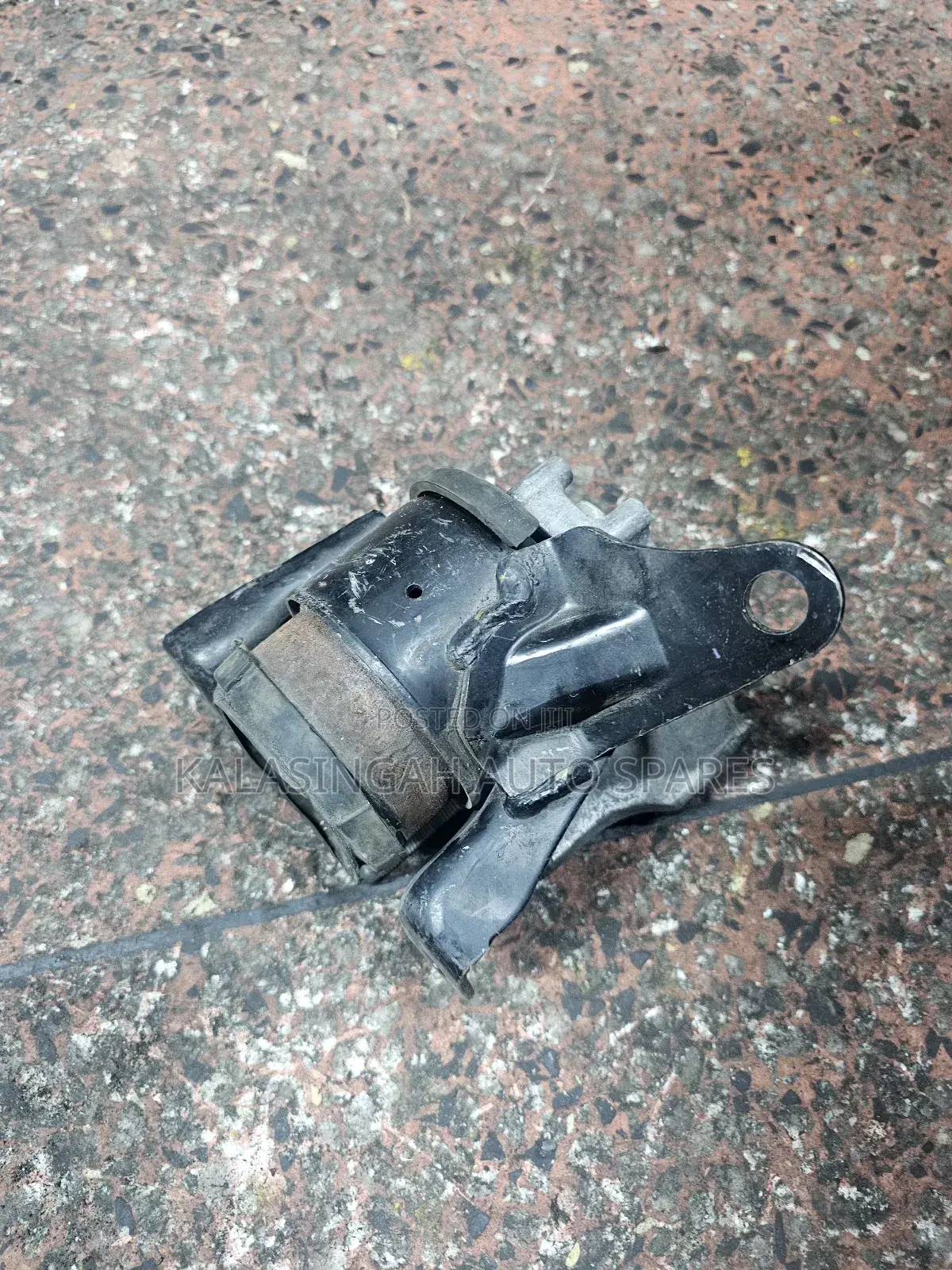 Noah Voxy 1az Engine Mounting