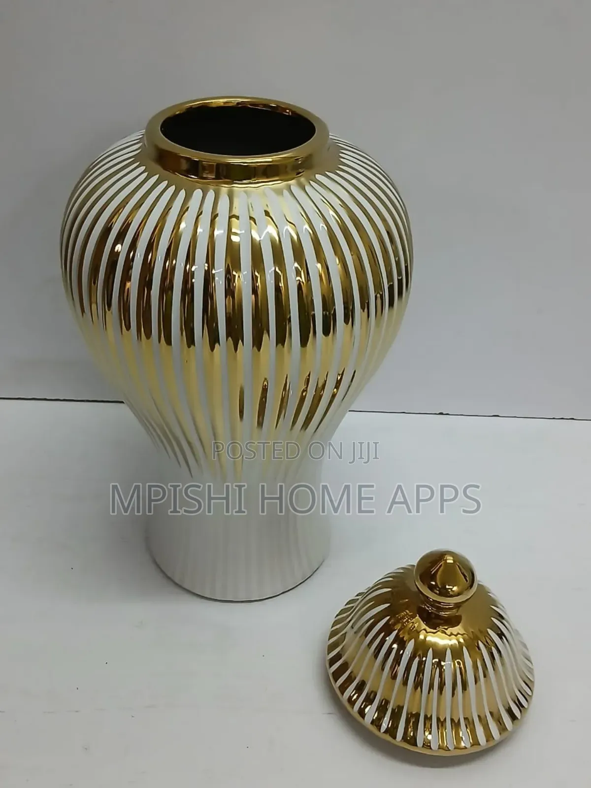 Ceramic Gold-Plated White Flower Vase