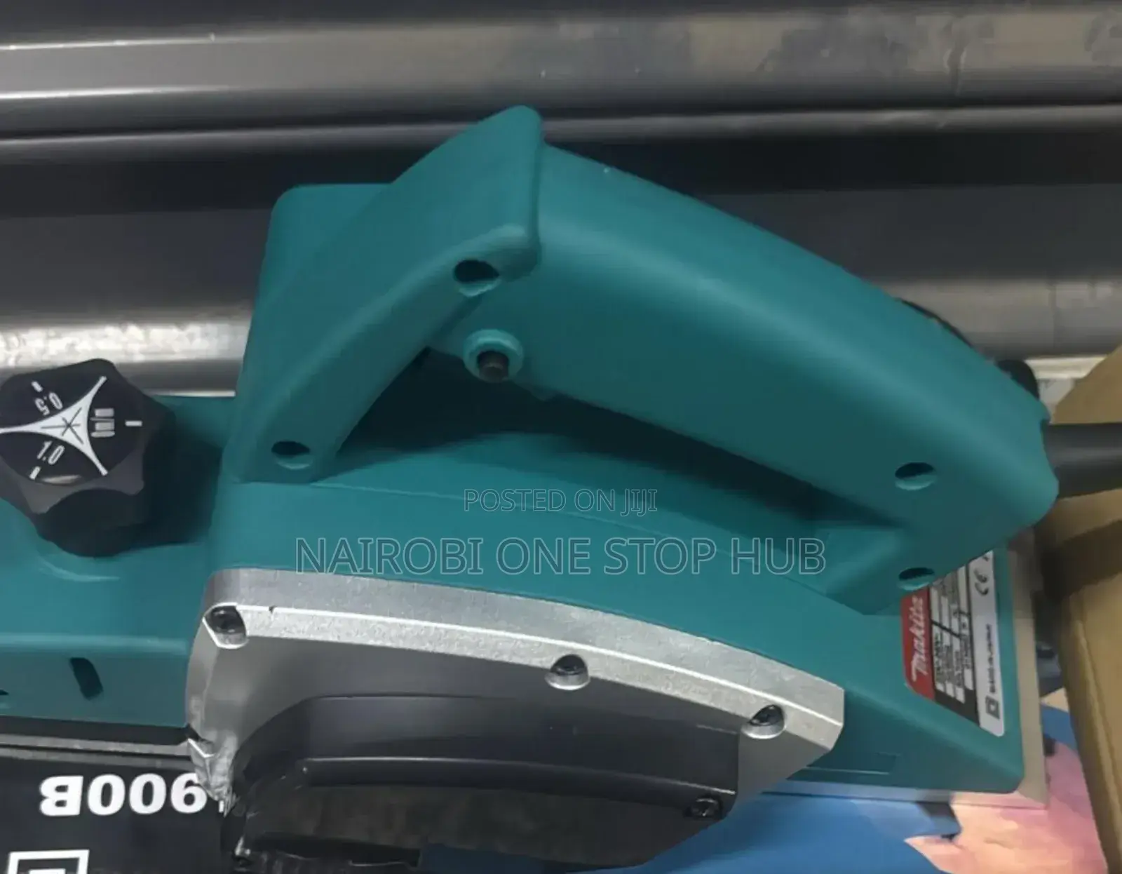 Makita N1900b Electric Hand Planer.