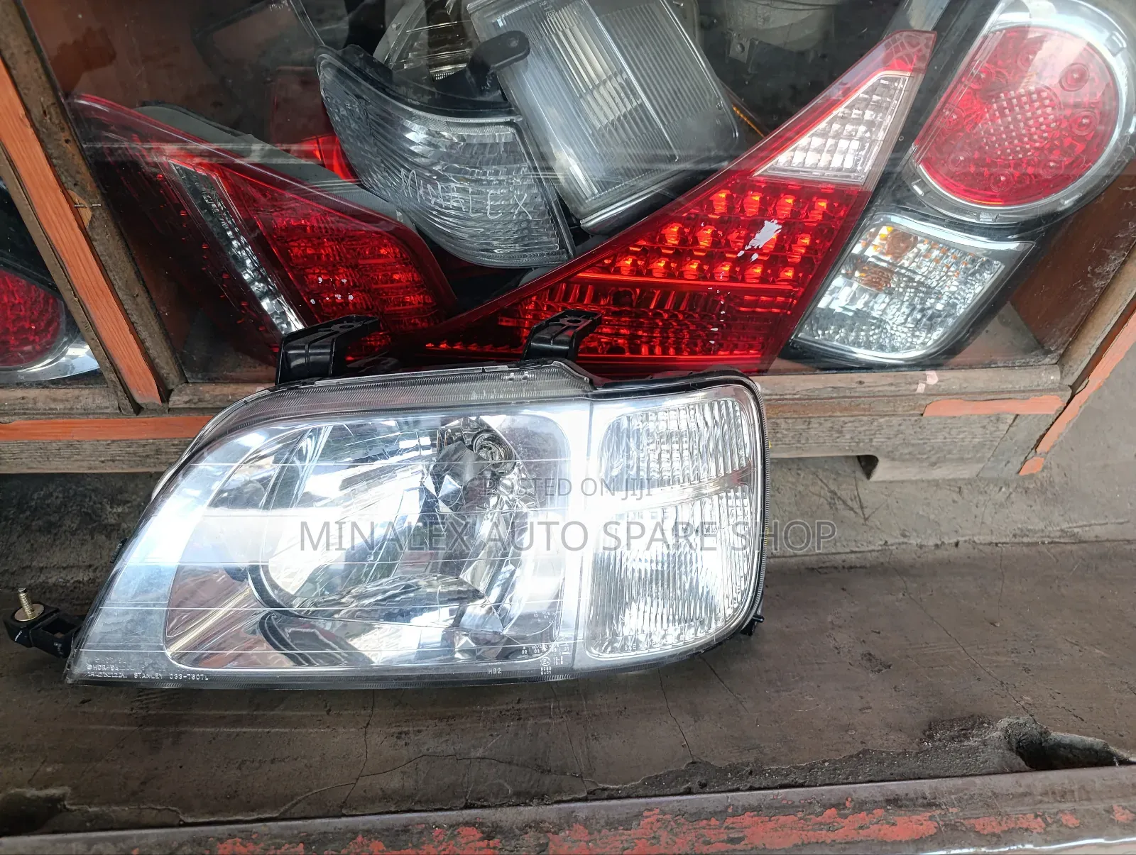 Honda Rd1 Headlight Complete With Bulb And Socket