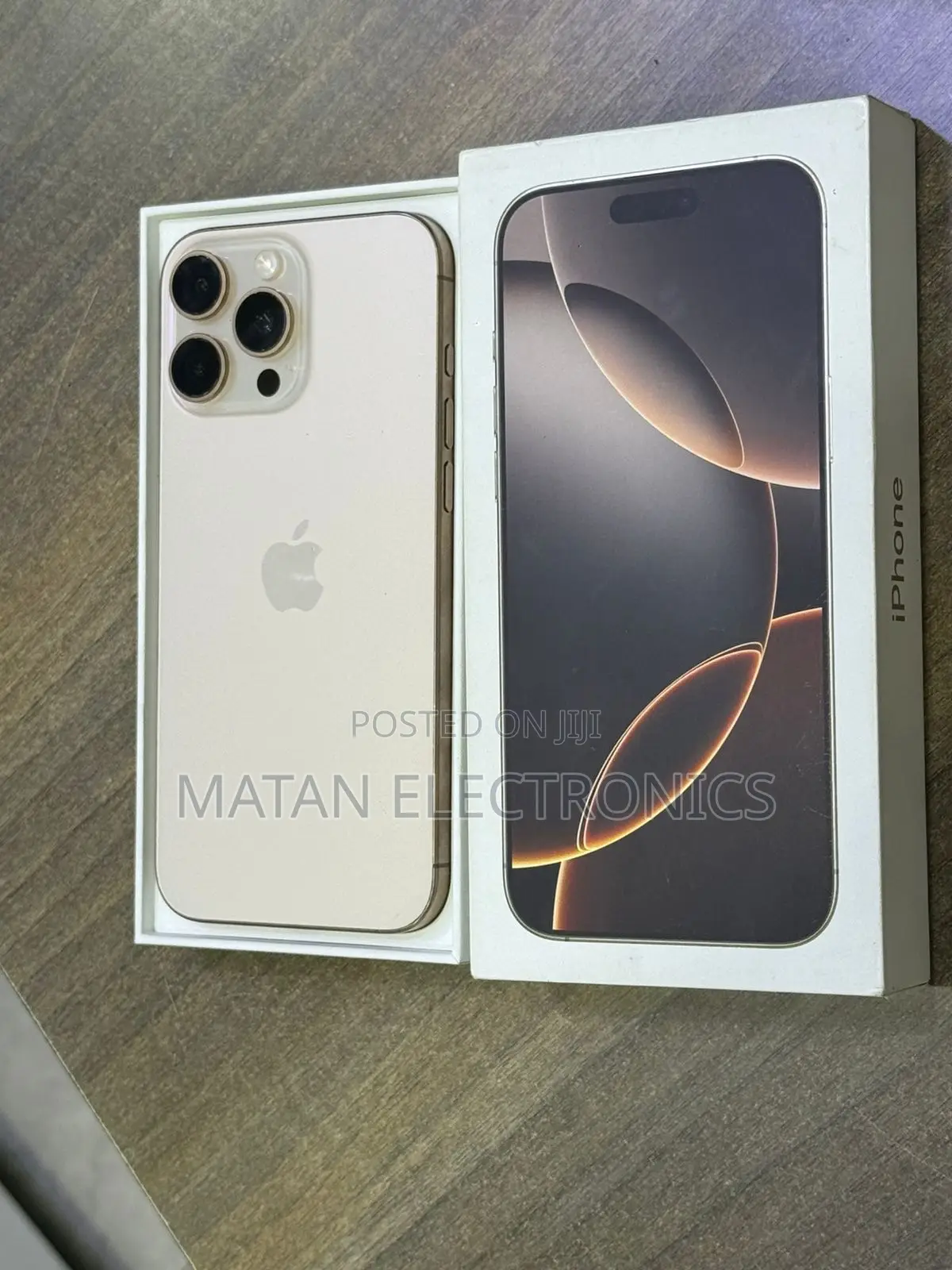 New Apple iPhone 16 Pro Max 256 GB Gold