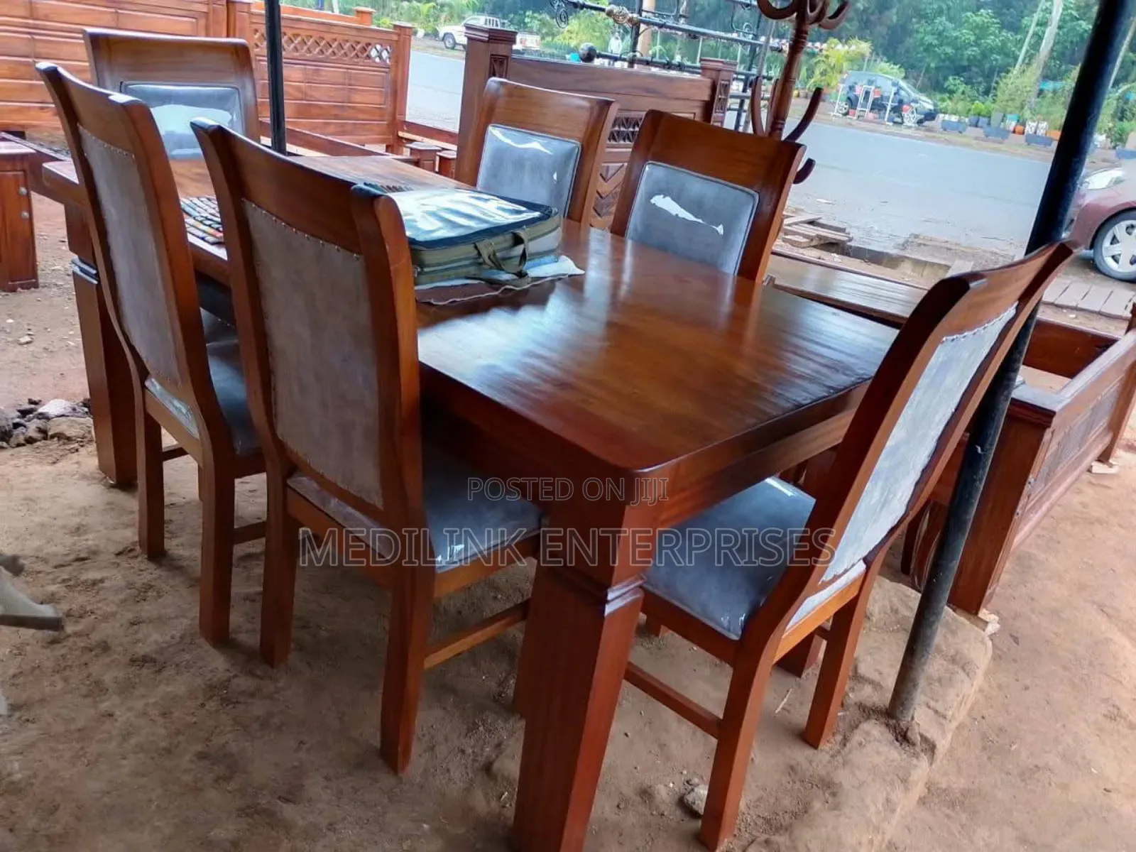 Solid Mahogany Dinning Table Set