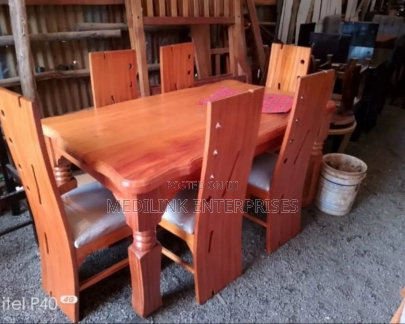 Wooden Mahogany 6 Seater Dinning Table Set