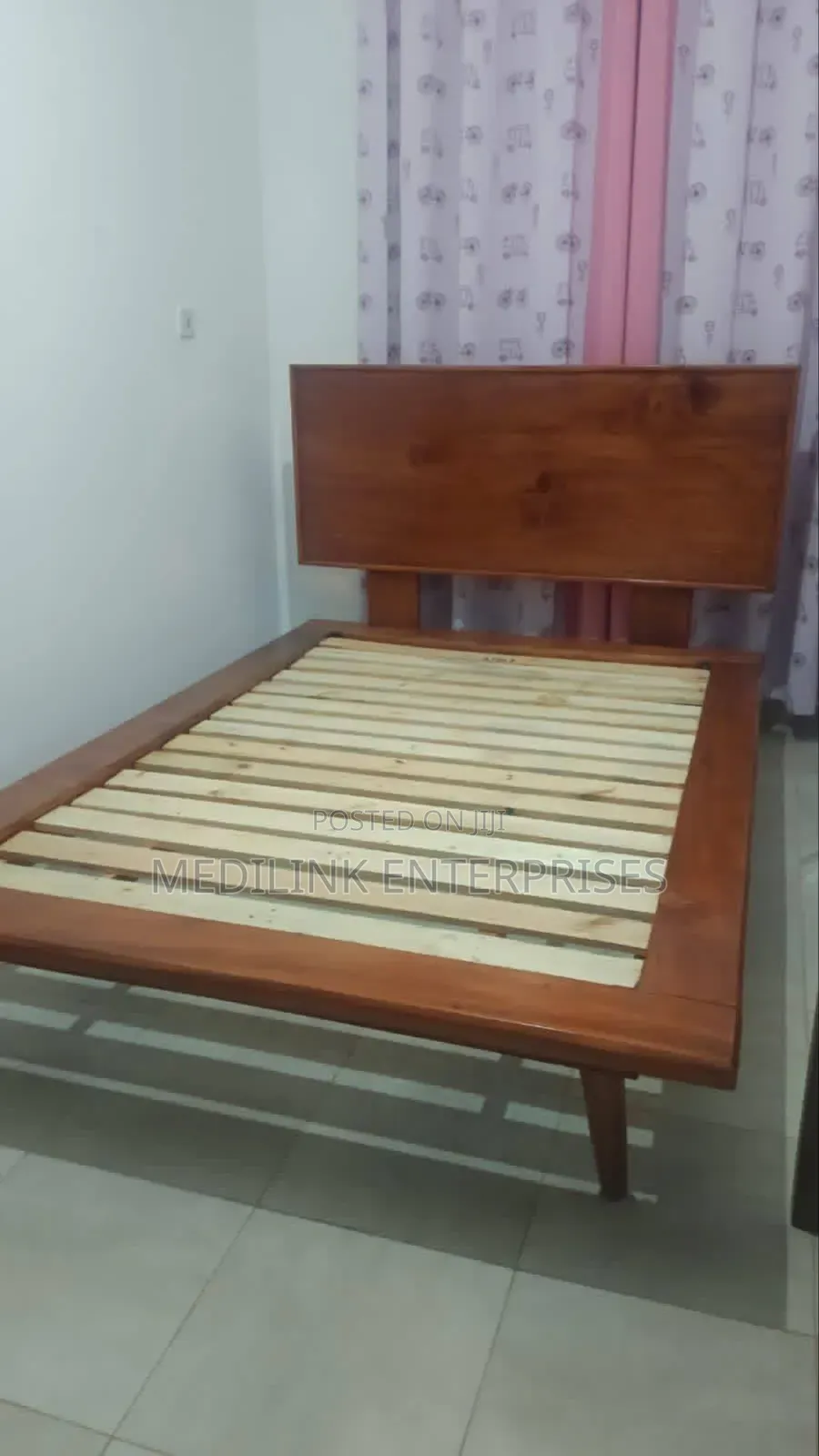 Sudan Teak Natural Wood Queen Sized Bed