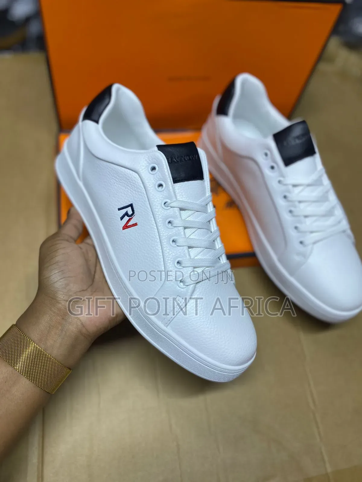 White Leather Casual Sneakers