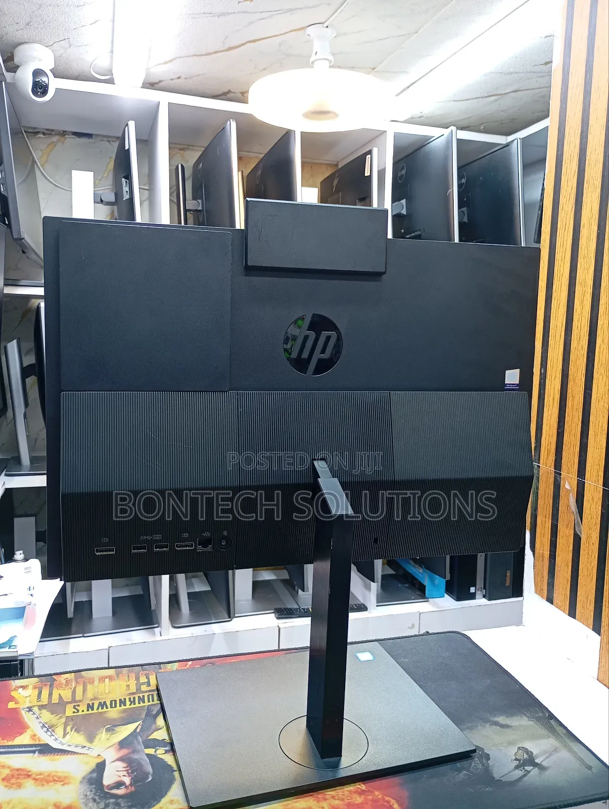 Desktop Computer HP 200 G4 22 All-in-One 8GB Intel Core I5 SSD 256GB