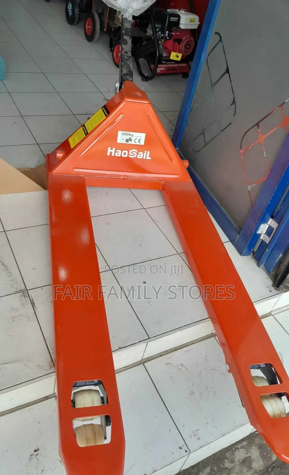 Pallet Truck 3 Tone
