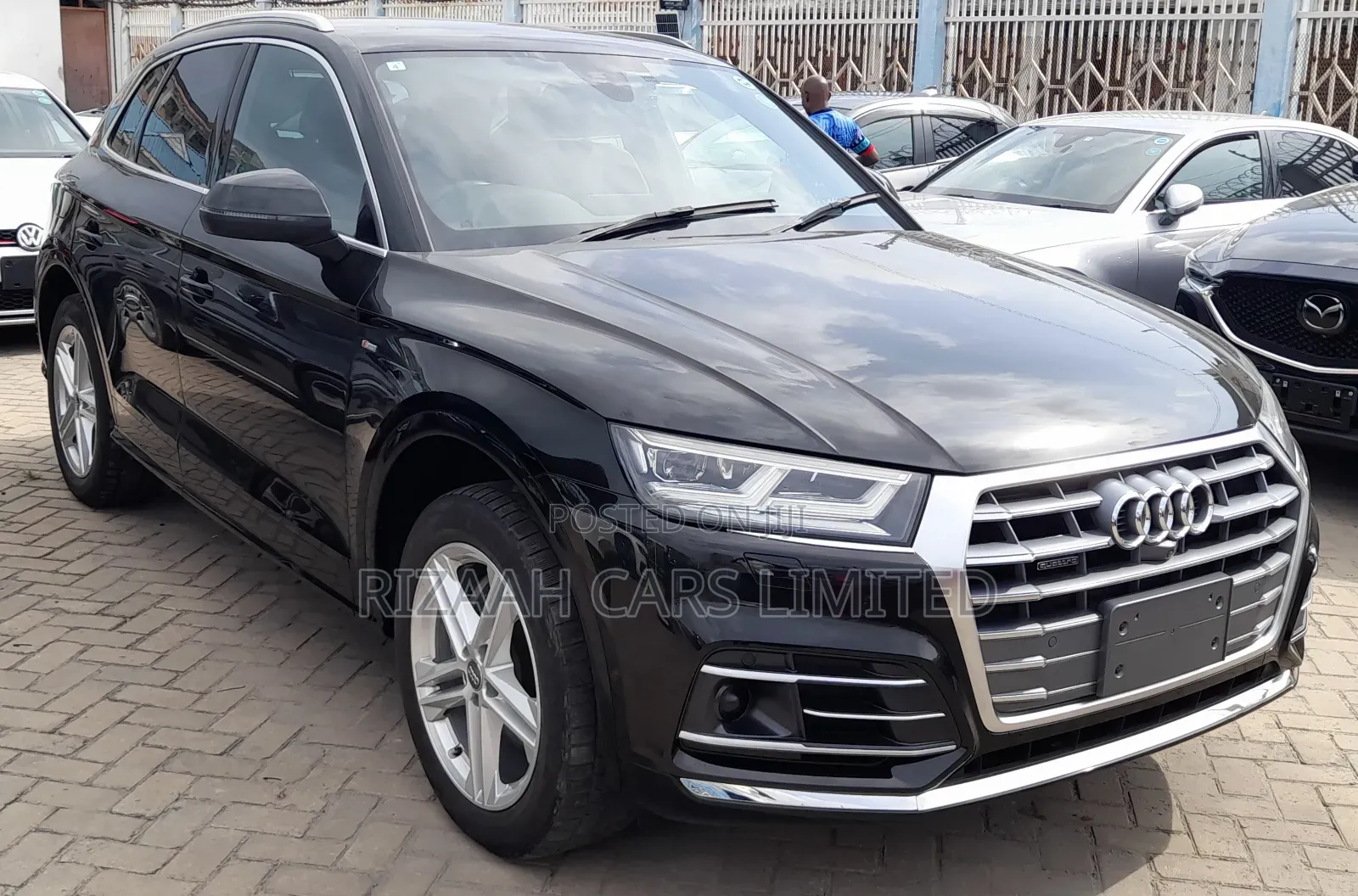 Audi Q5 2.0T Premium AWD quattro 2018 Black