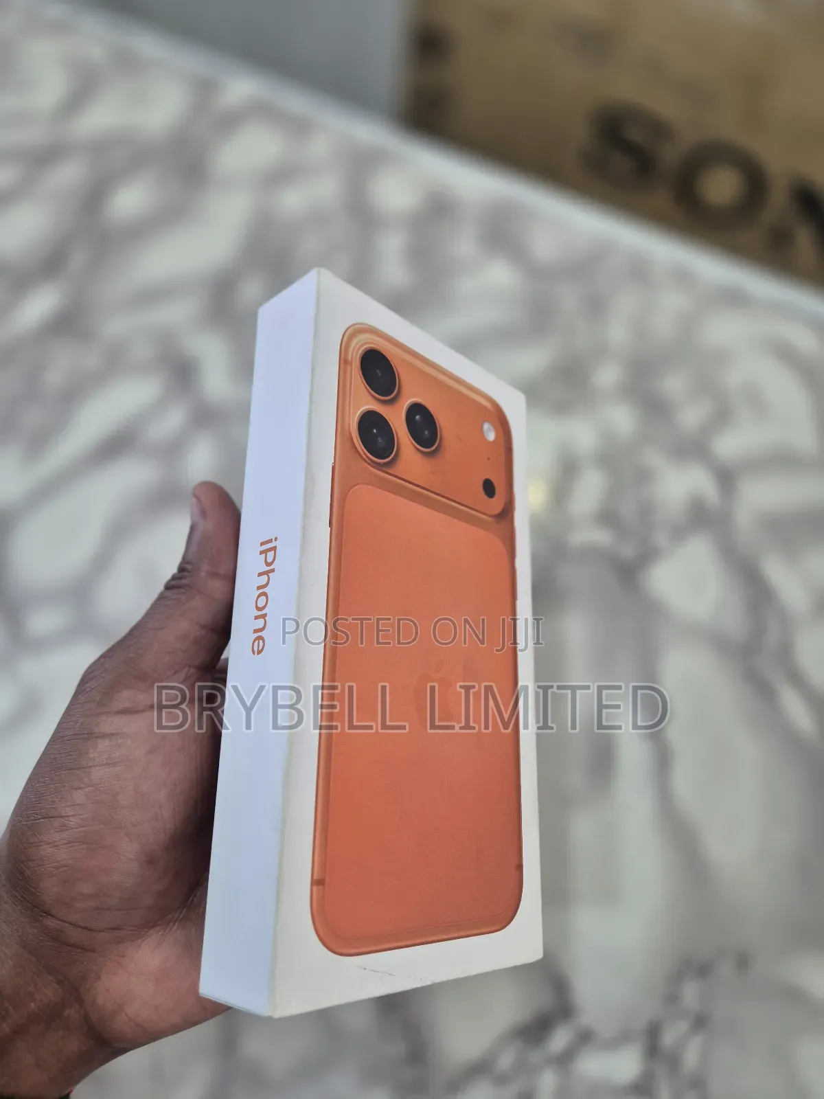 New Apple iPhone 17 Pro Max 256 GB Orange
