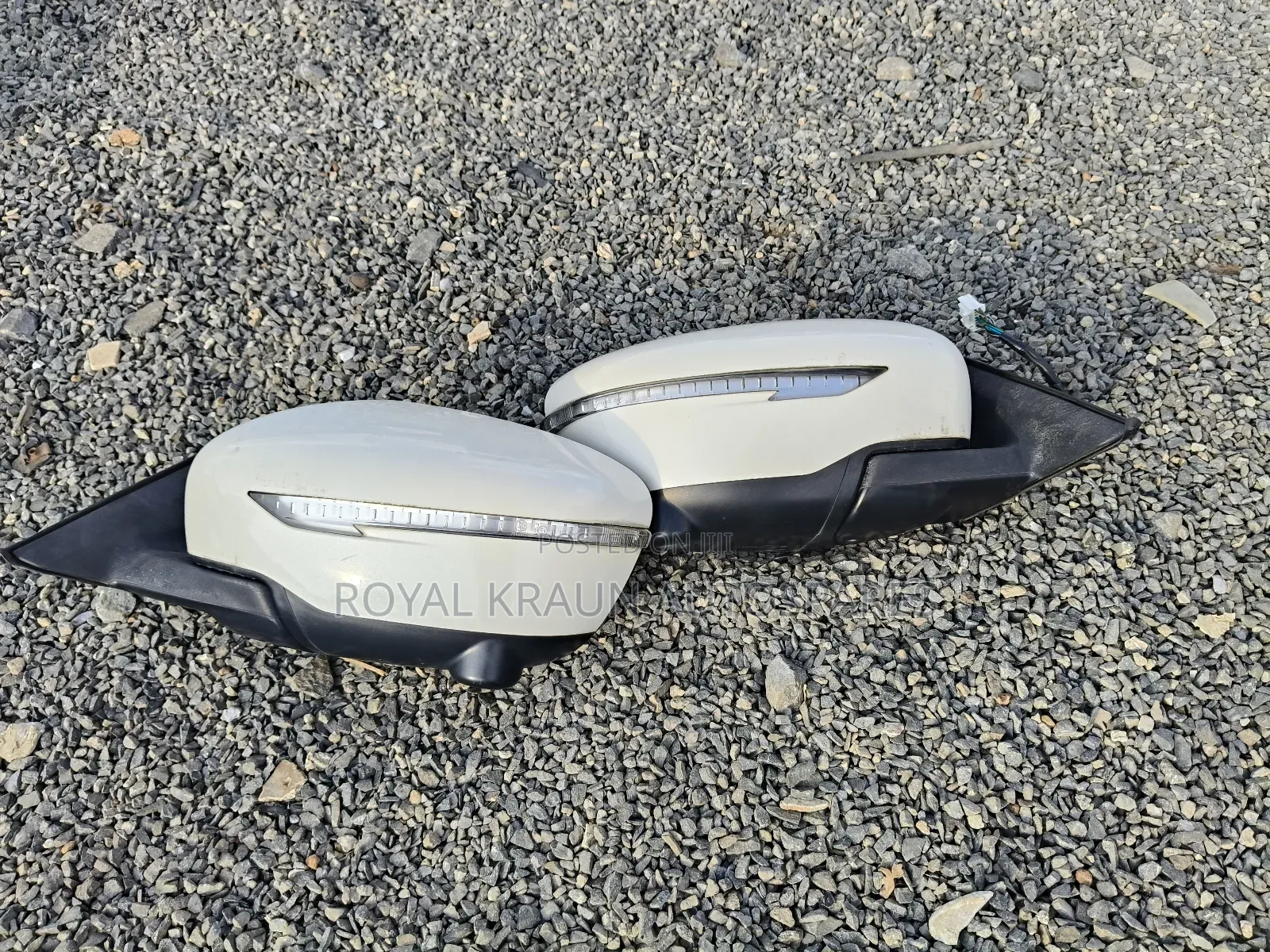 Xtrail Nt32 Side Mirrors With Camera