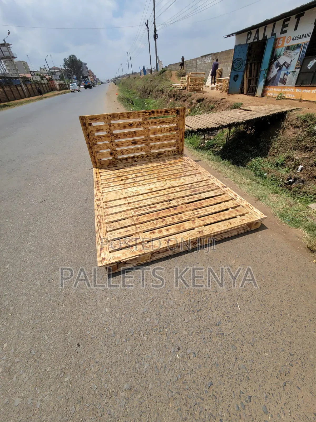 Nearly Crafted 5*6ft Pallet Bed- Solid and Affordable. (Cp07)