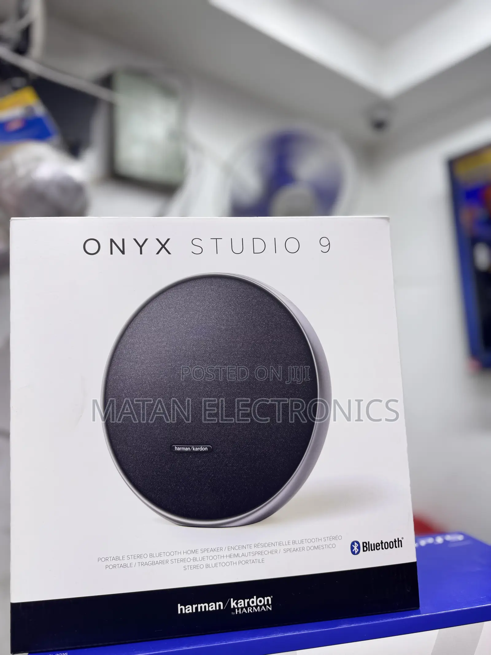 Onyx Studio 9