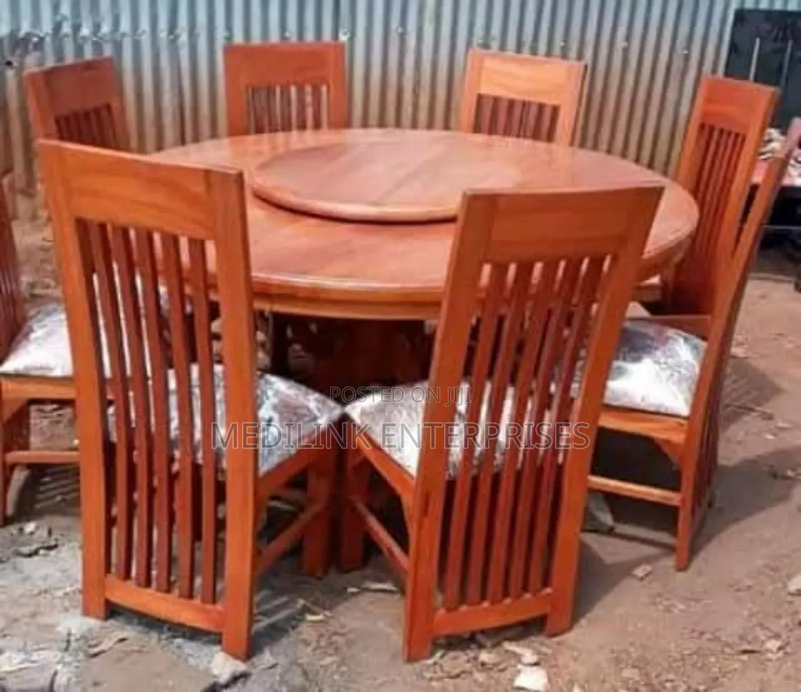 Wooden 6-Seater Round Dinning Table Set