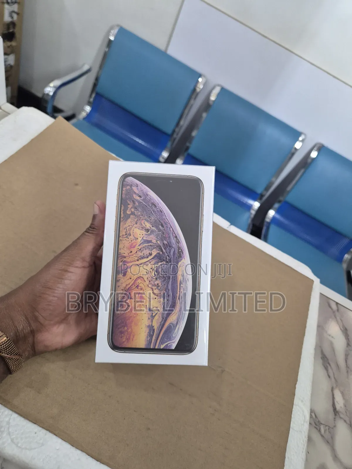 New Apple iPhone XS Max 256 GB Gold