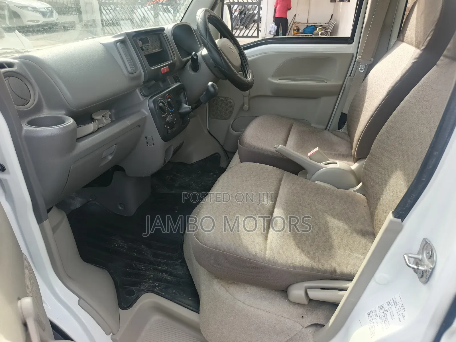 Suzuki Every 2019 White