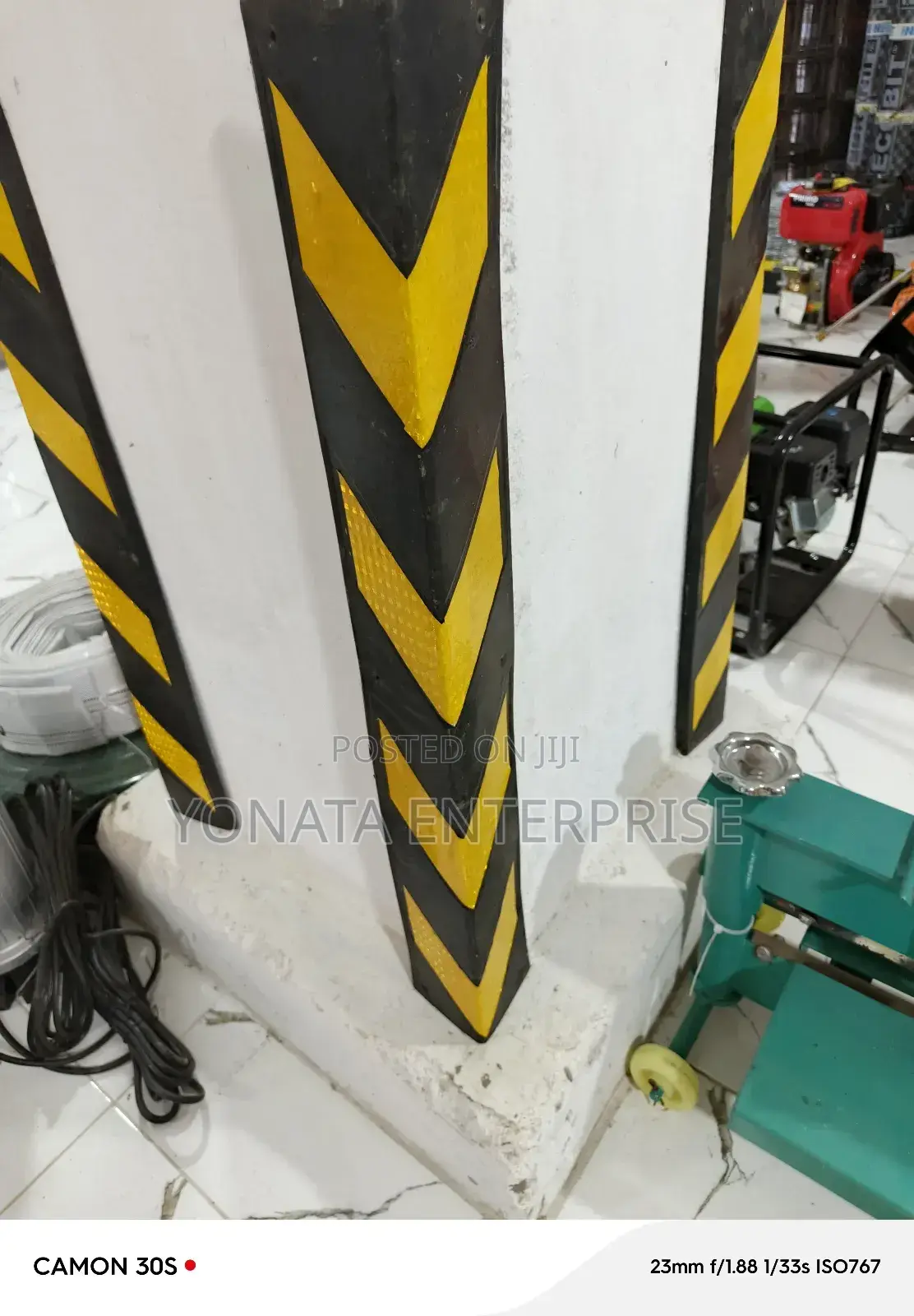 L - Shape Rubber Corner Protector