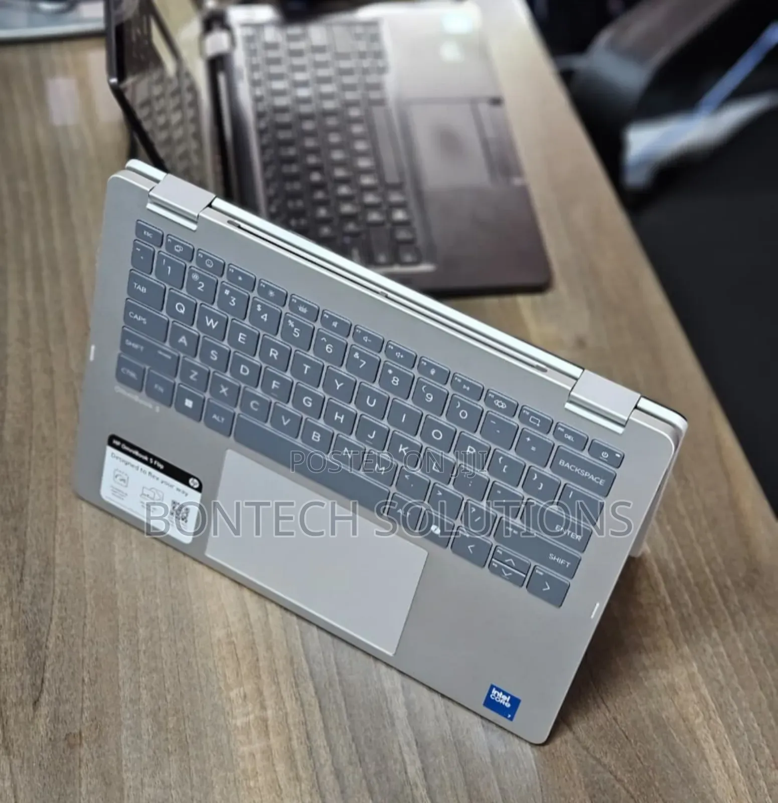 New Laptop HP OmniBook Ultra Flip 14" 16GB Intel Core Ultra 7 SSD 1T