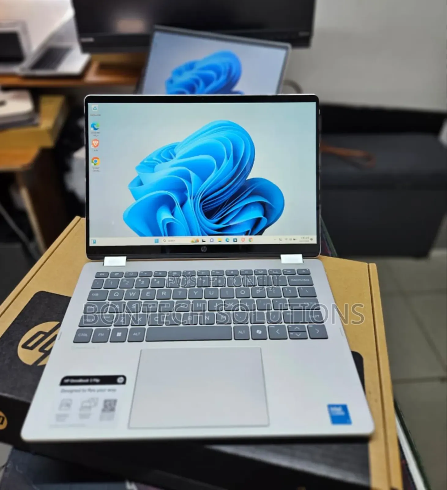 New Laptop HP OmniBook Ultra Flip 14" 16GB Intel Core Ultra 7 SSD 1T