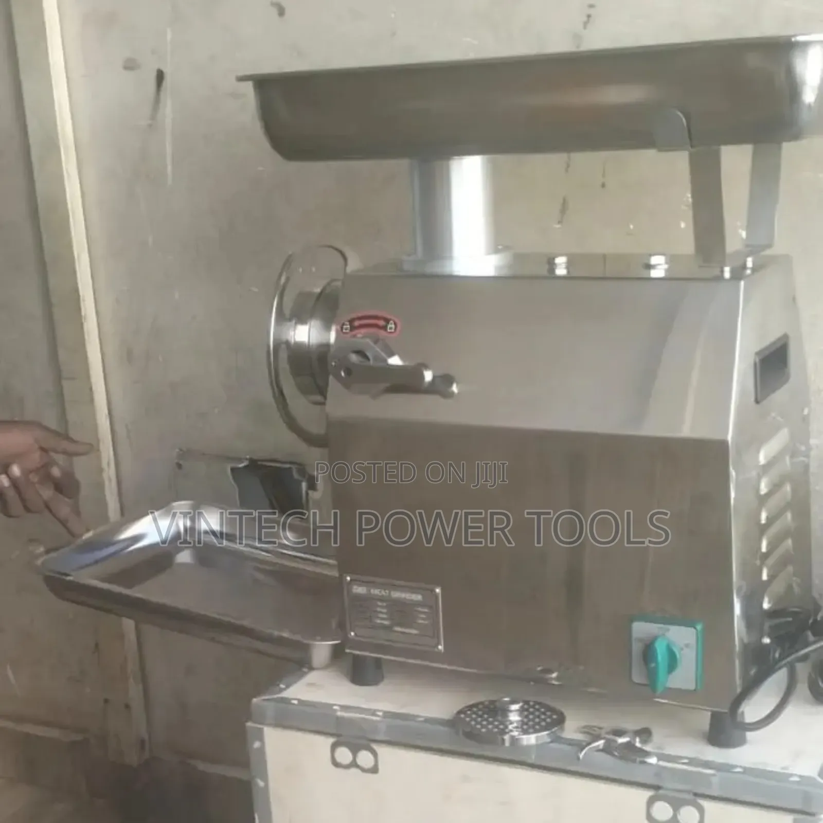M 32 Meat Mincer With Reverse