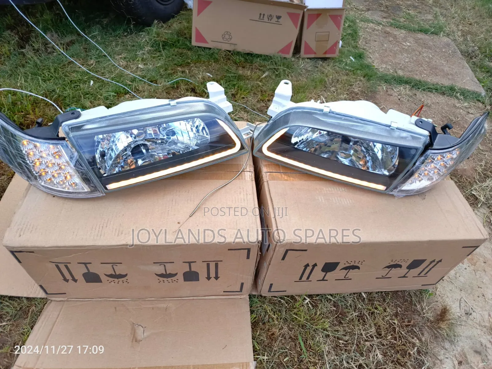 Corolla Ae 100/102 Aftermarket/Led Headlights And Corner Lights