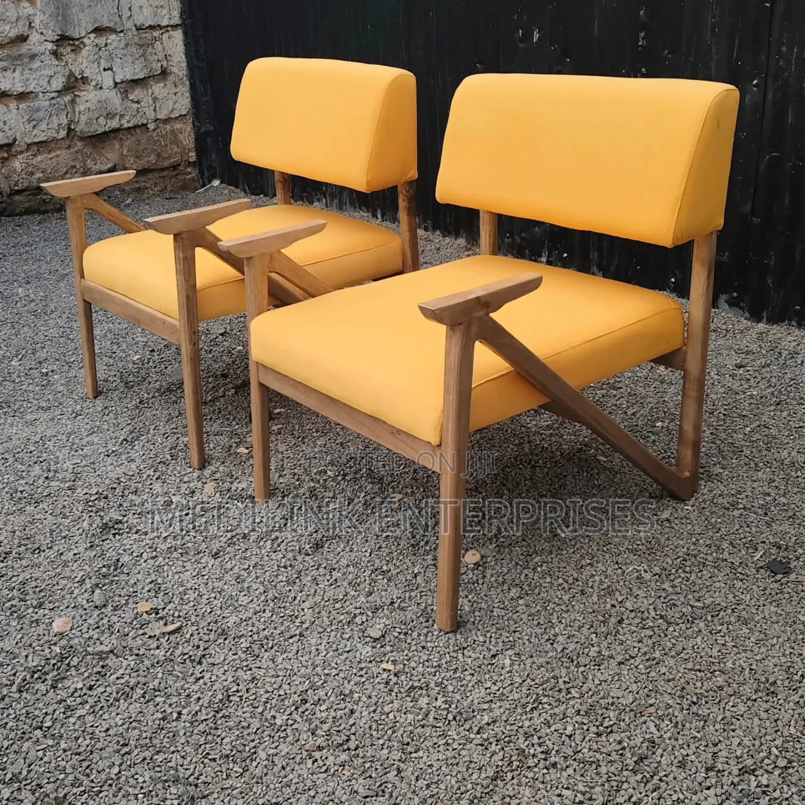 Wooden Merin Design Art Curved Single Seater