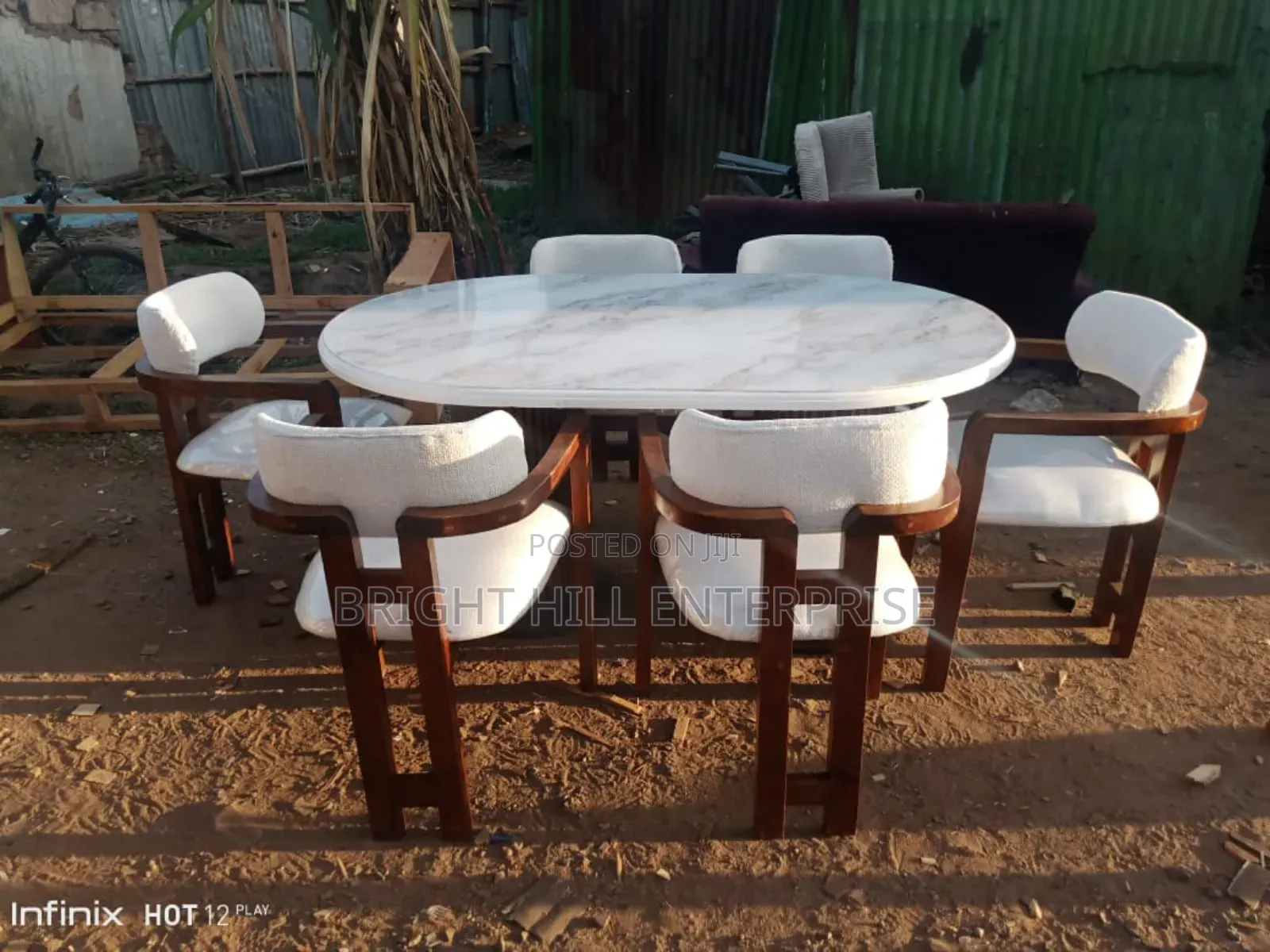 Majestic 6 Seats Dining Table