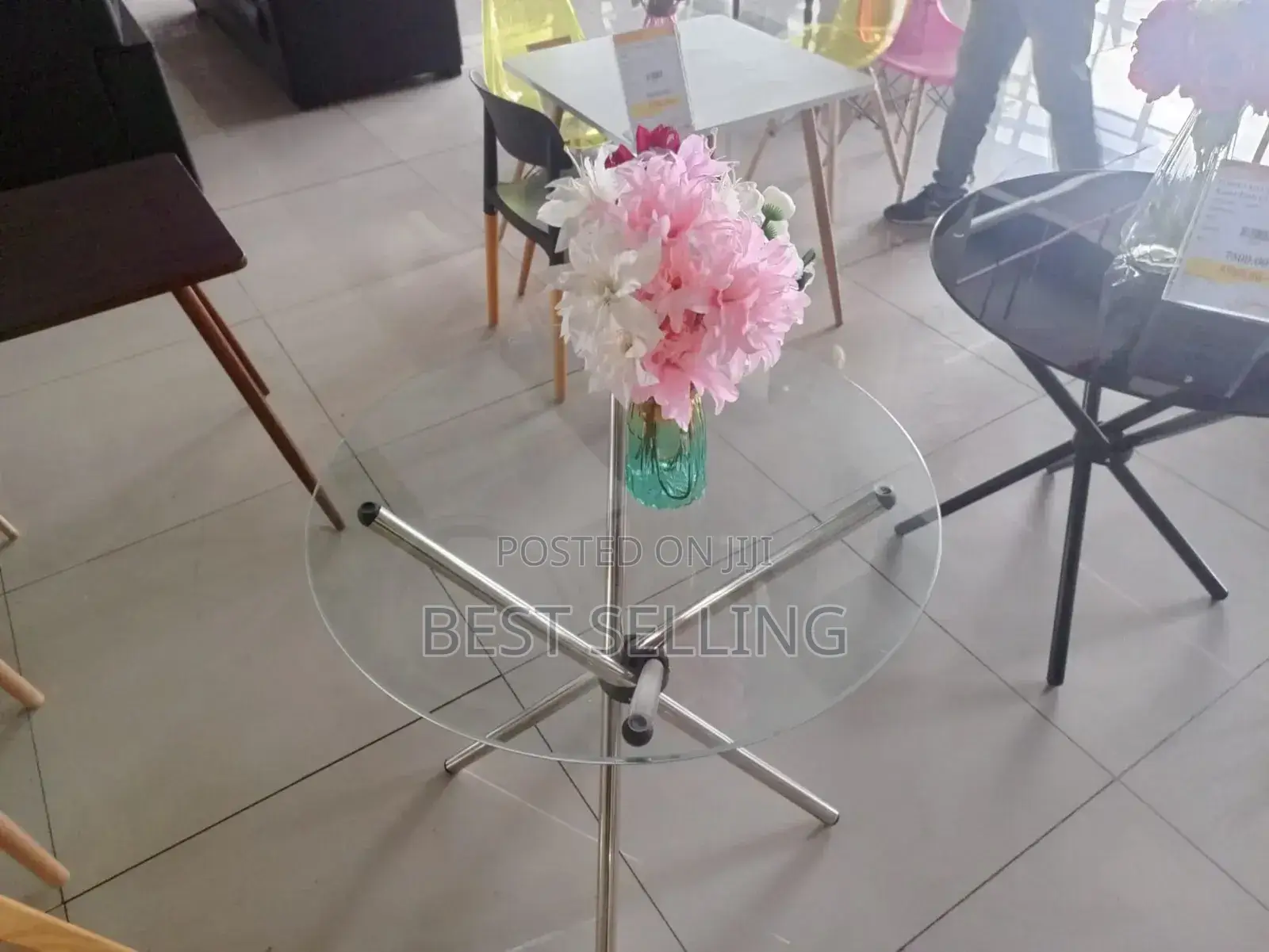 Colorless Top Glass Coffee Table
