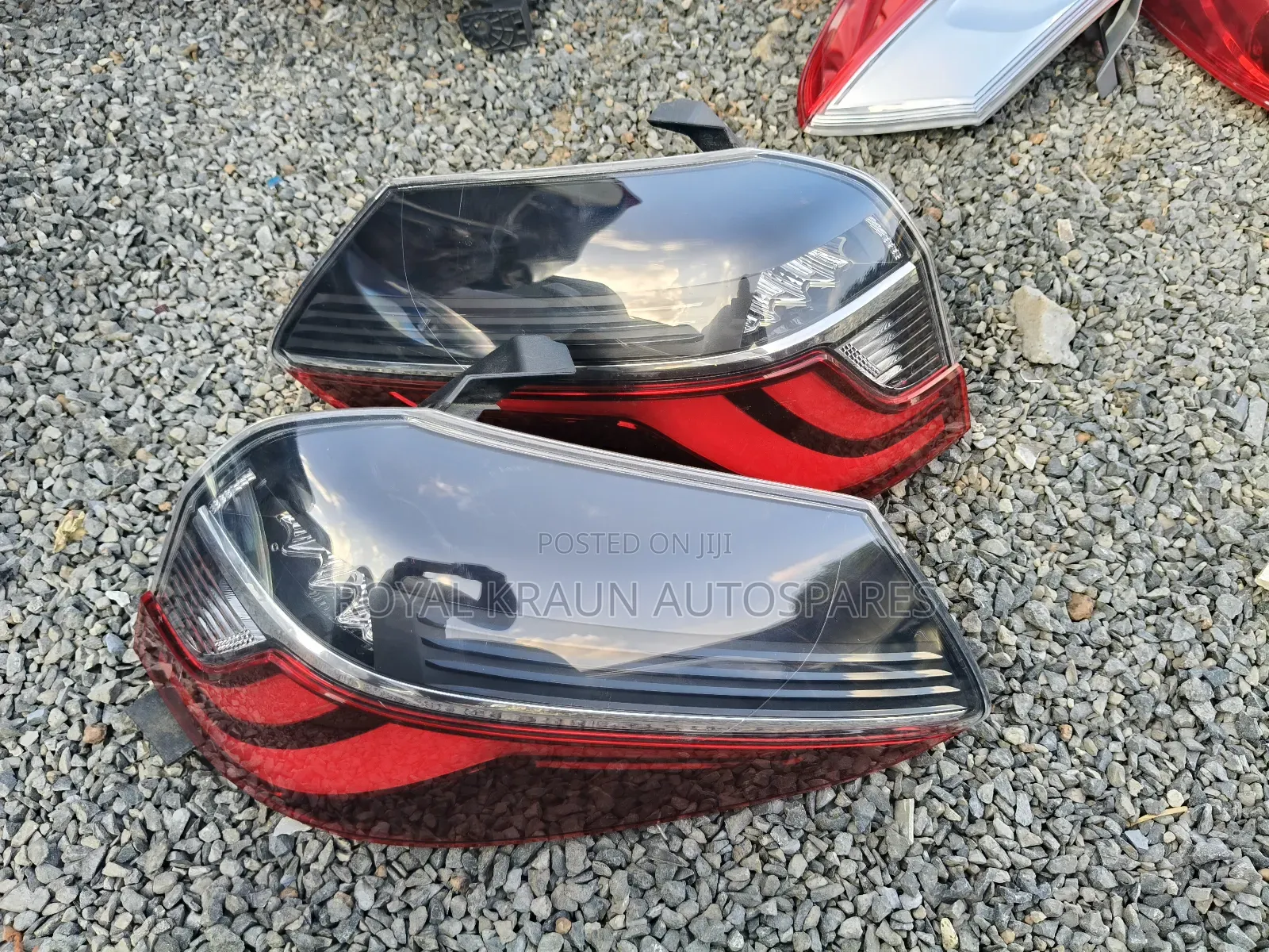 Honda Fit Shuttle 2017/2018 Back Lights