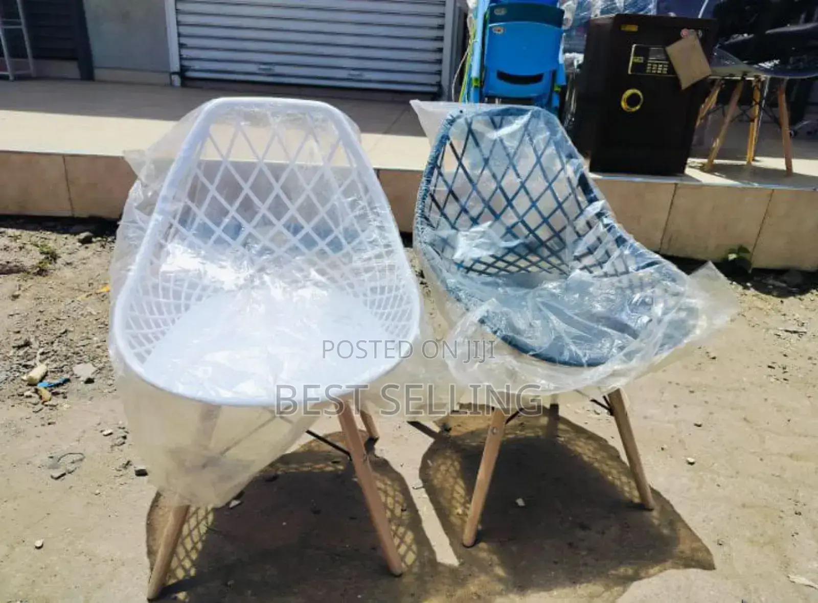 White/Black Mesh Eames Chair
