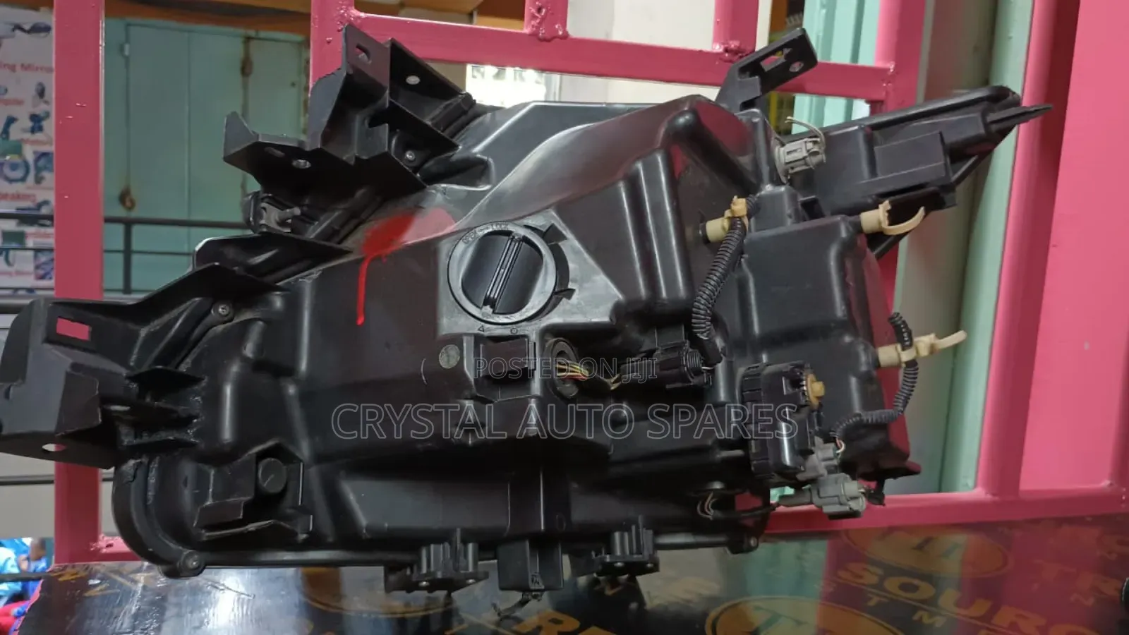 Nissan Elgrand Headlight