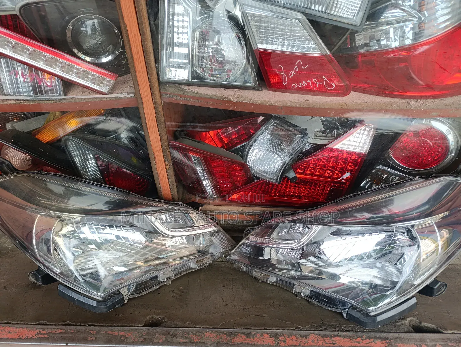 Toyota Vits 2018 Headlight Complete With Bulb And Socket
