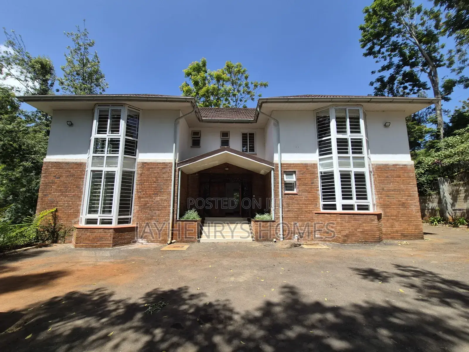 5bdrm House in Rosslyn for rent
