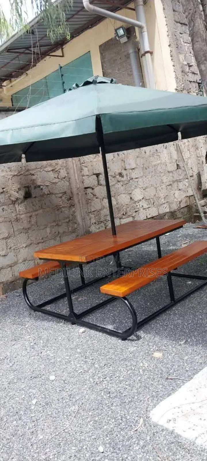 Mahogany 6ft Benches Wooden+Metallic