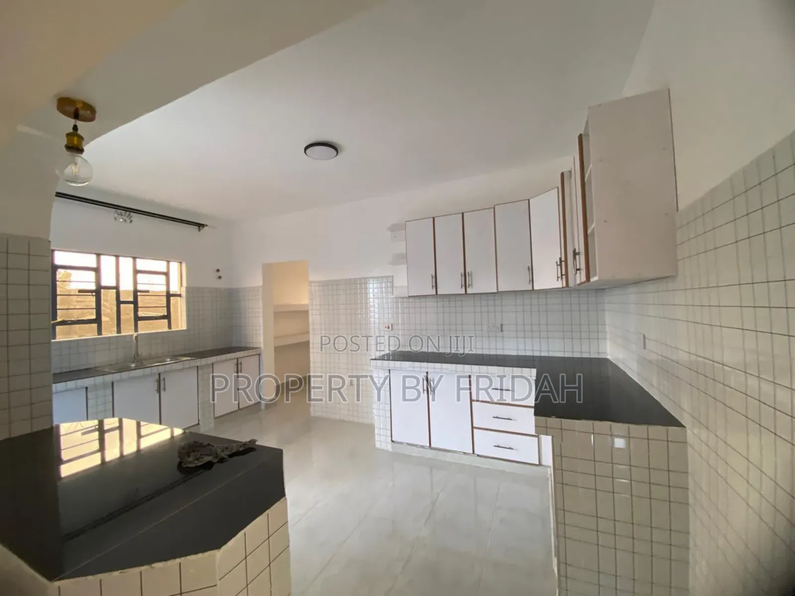 3bdrm Bungalow in Kitengela for sale