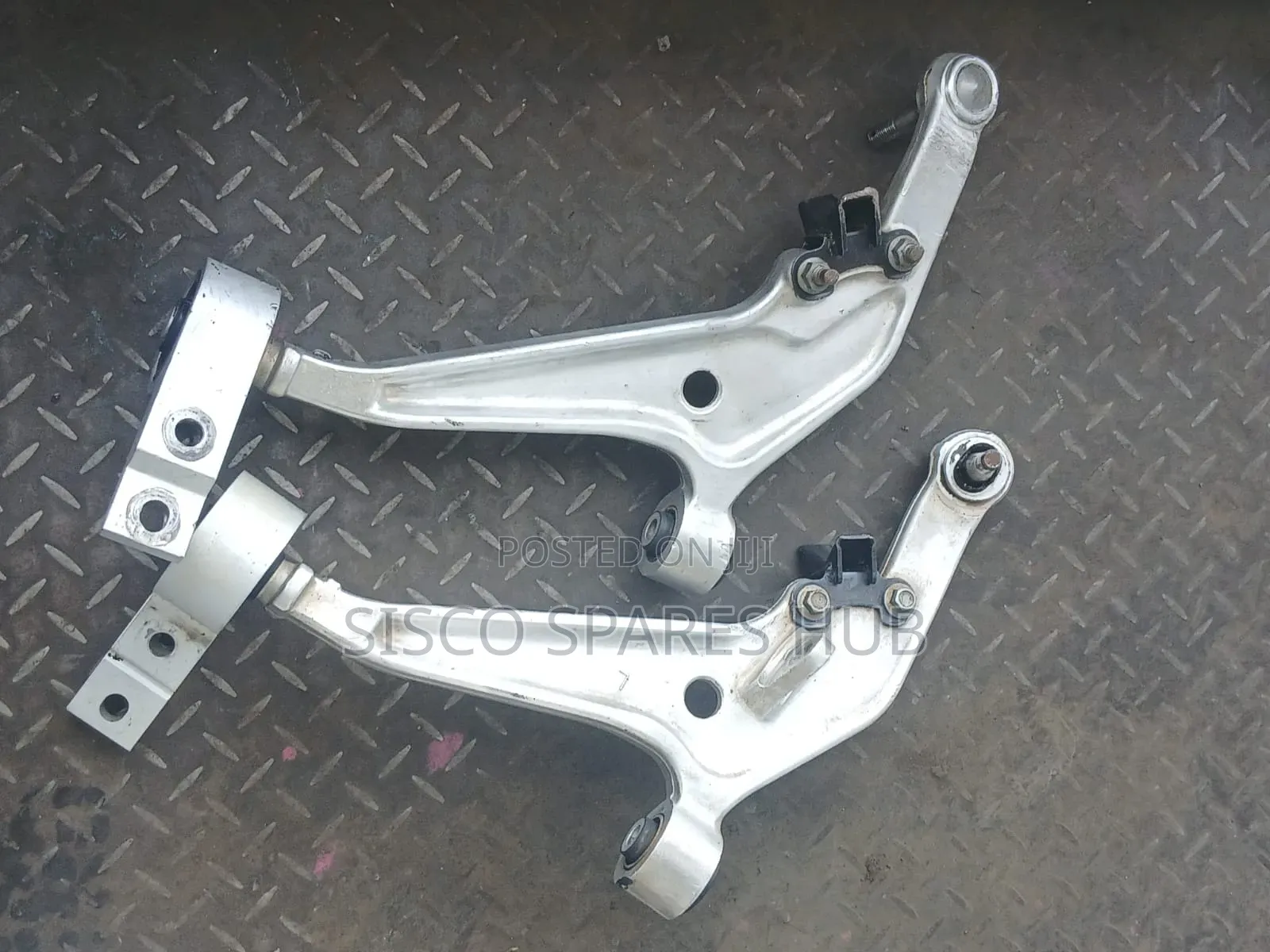 Control Arms Nissan X-Trail Nt30
