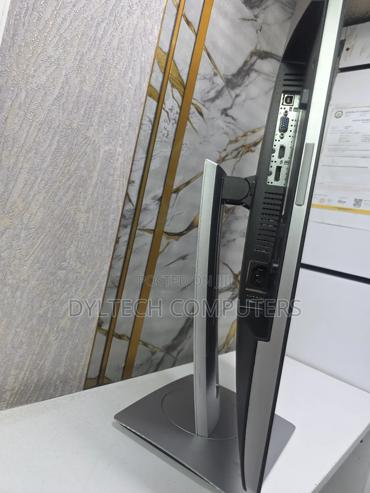 Hp Elite Display E242 24 Inches Monitor With Hdmi/Vga/Dp Ports
