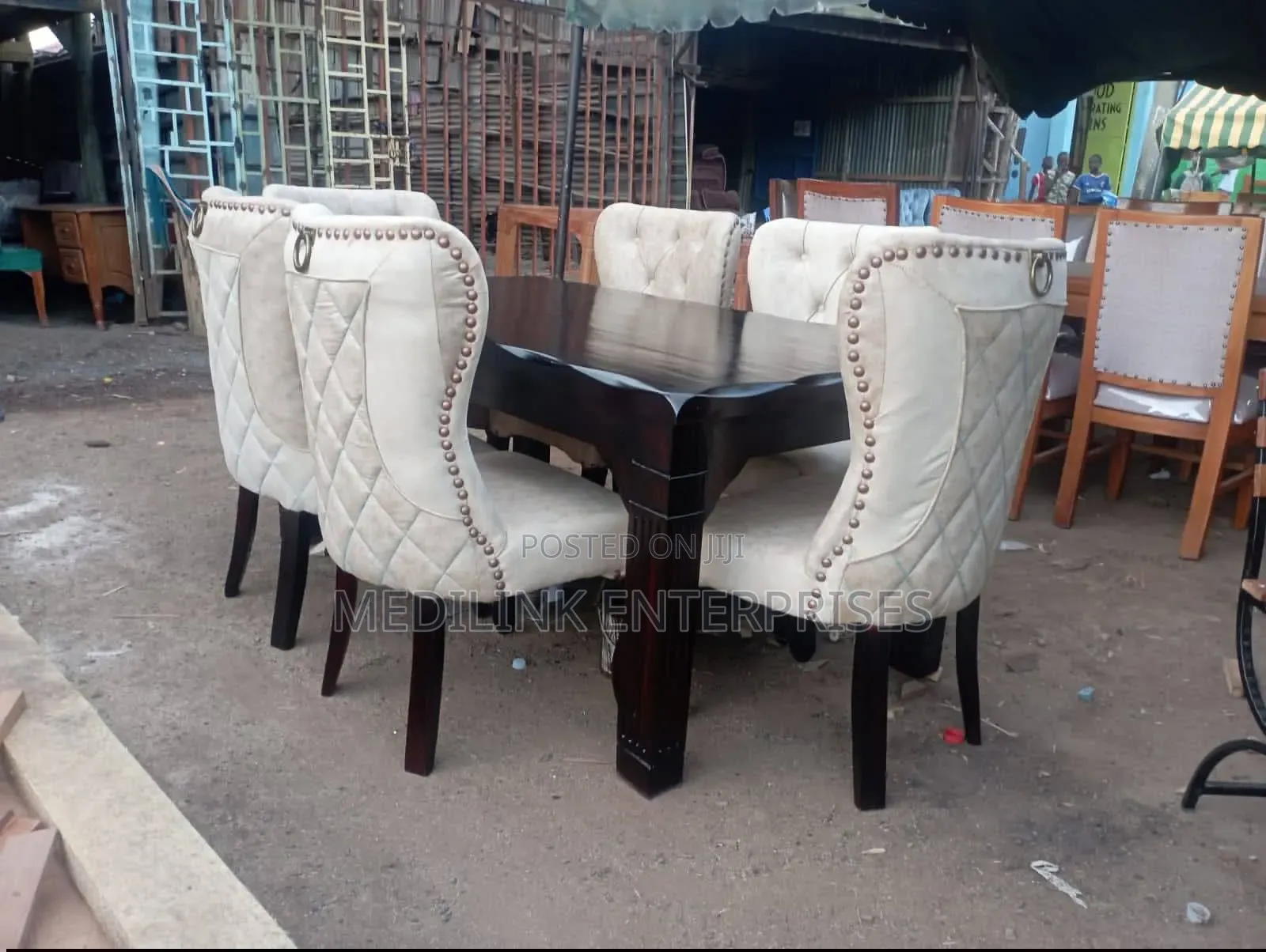Mxdia 6-Seater Upholstered Solid Dinning Table Set