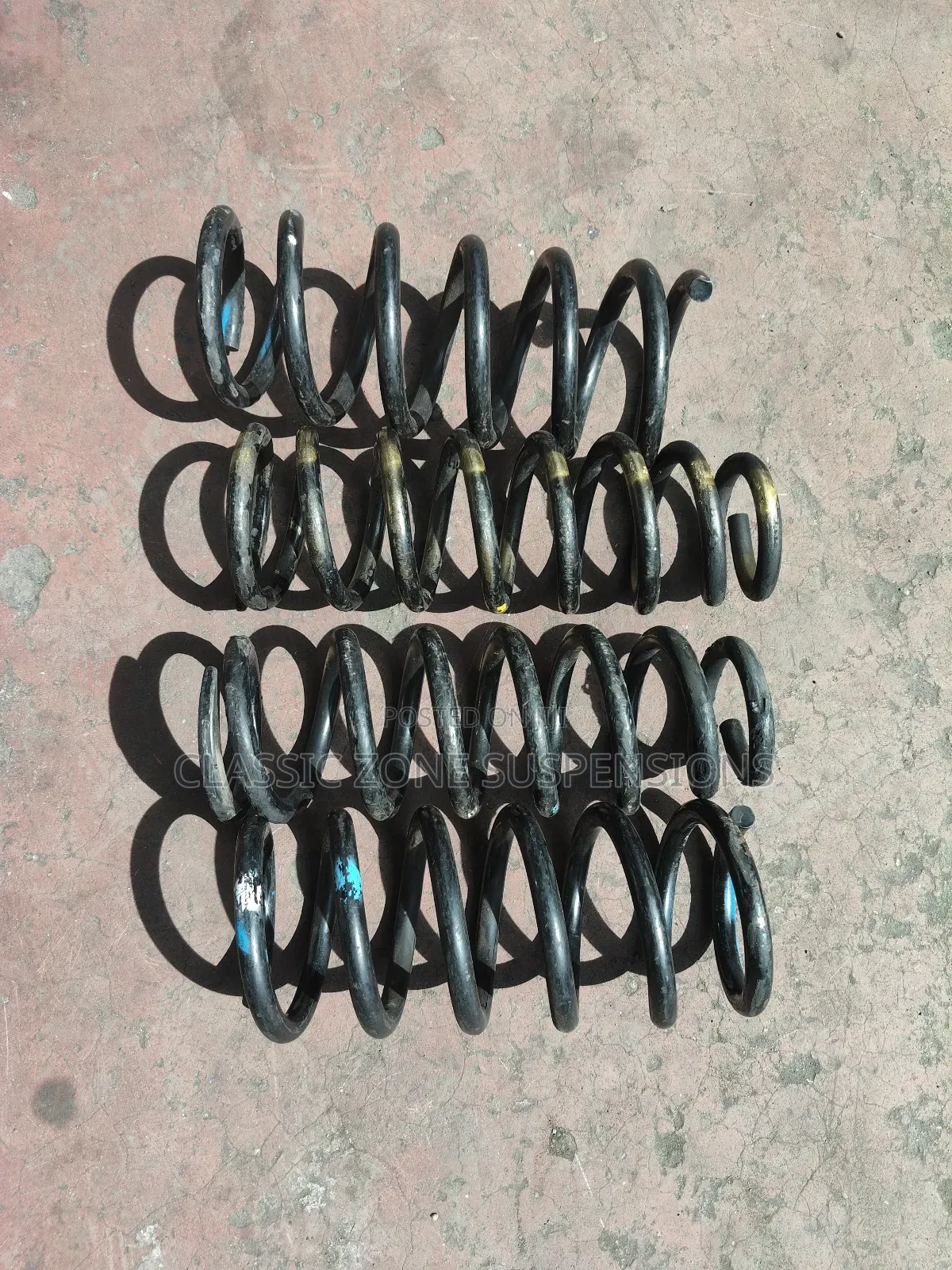Suzuki Escudo Coilsprings.